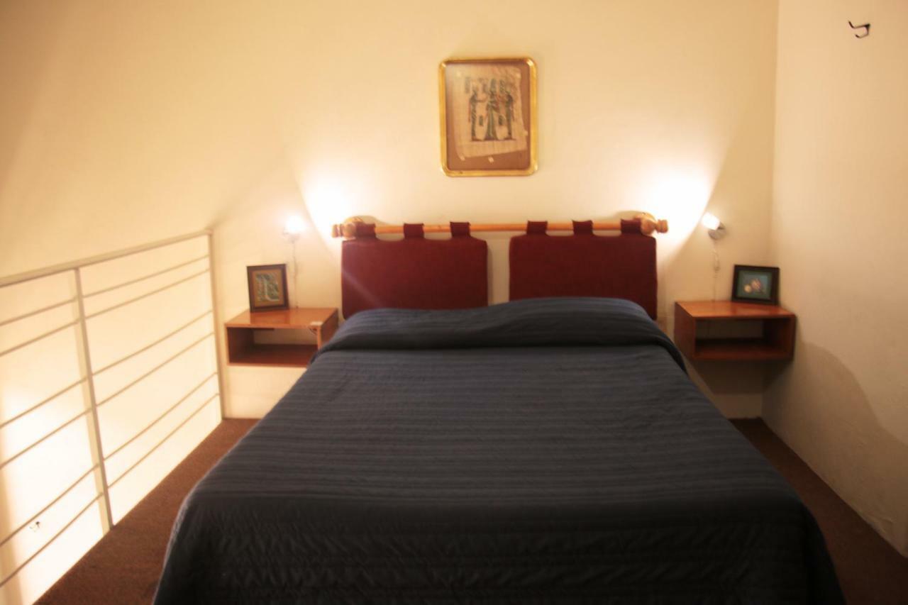 Lit Hostal *