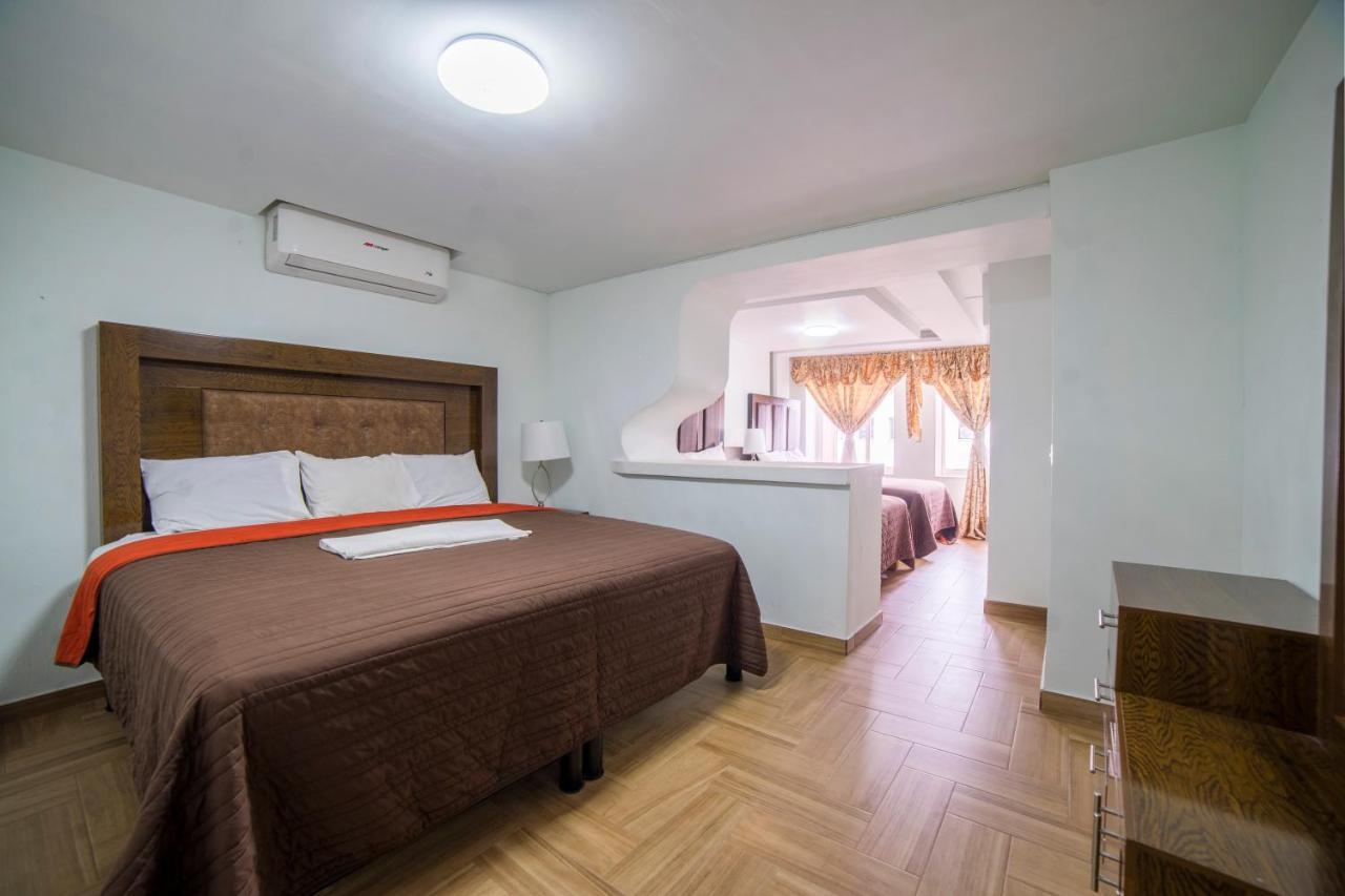 Hotel Plaza Tapatia