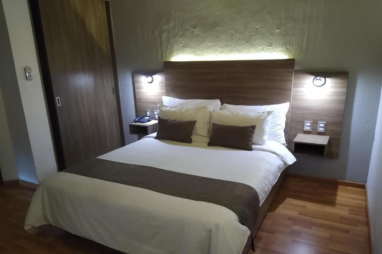 Hotel Del Sol Expo 3*