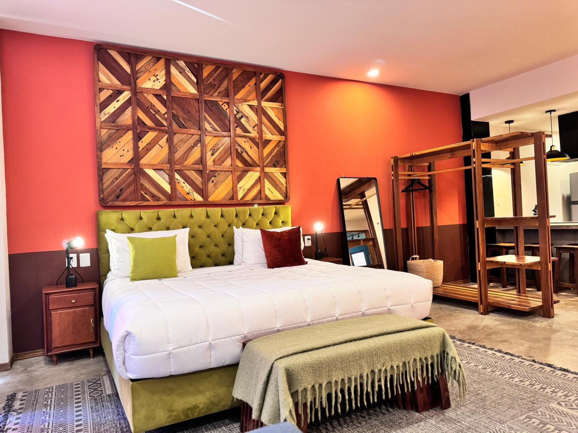 Selina Hotel 4*