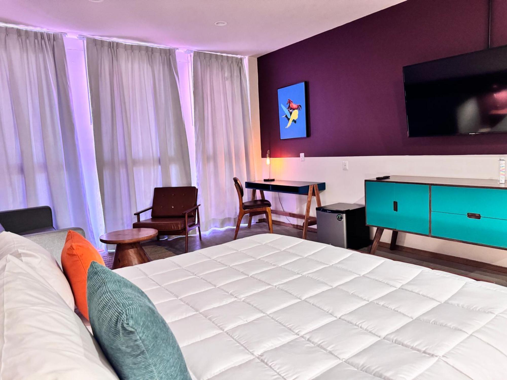 Selina 4* Guadalajara