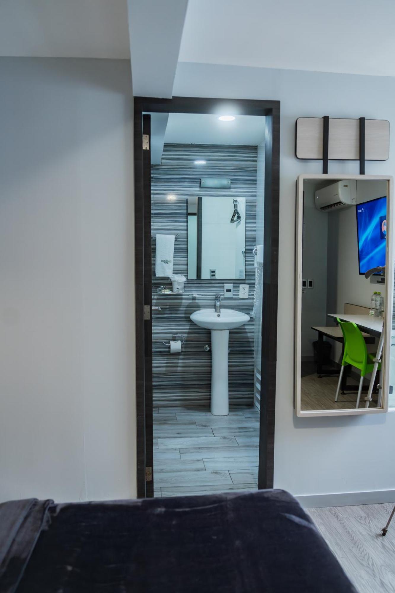 Hotel Lemon -zona Expo Frente Al Centro De Convenciones
