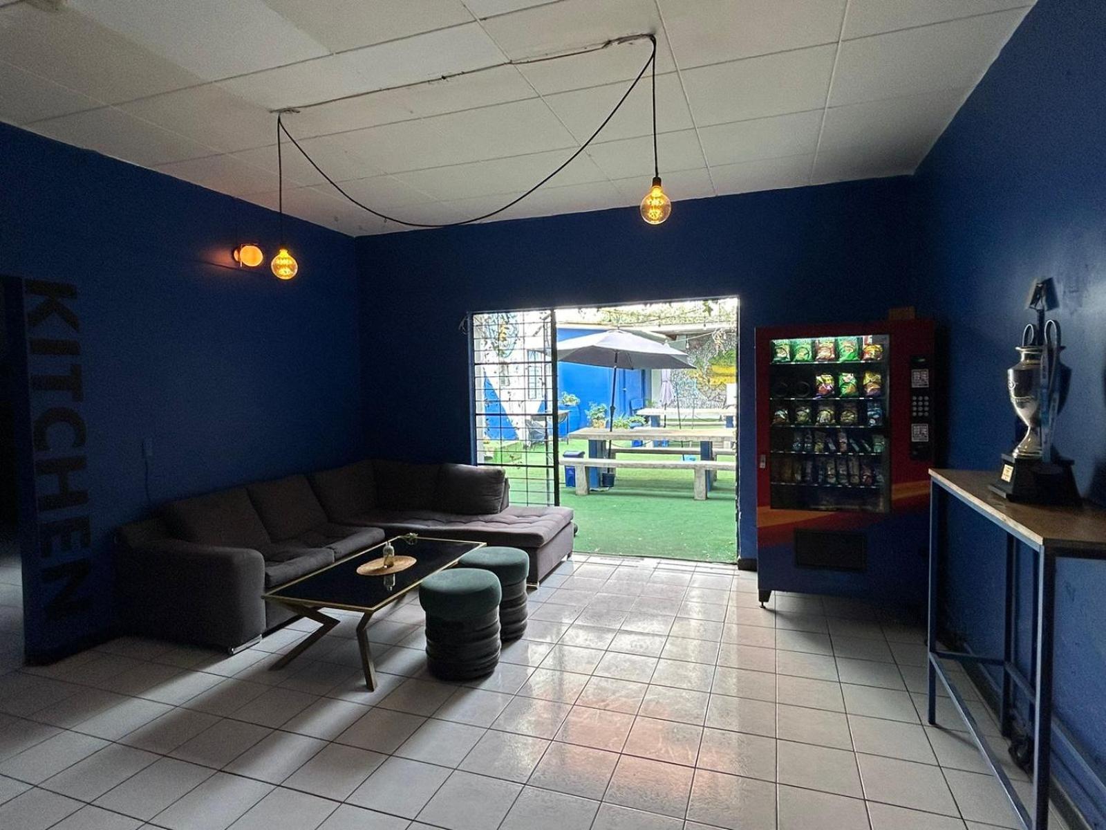 Hostal Bluepepper *
