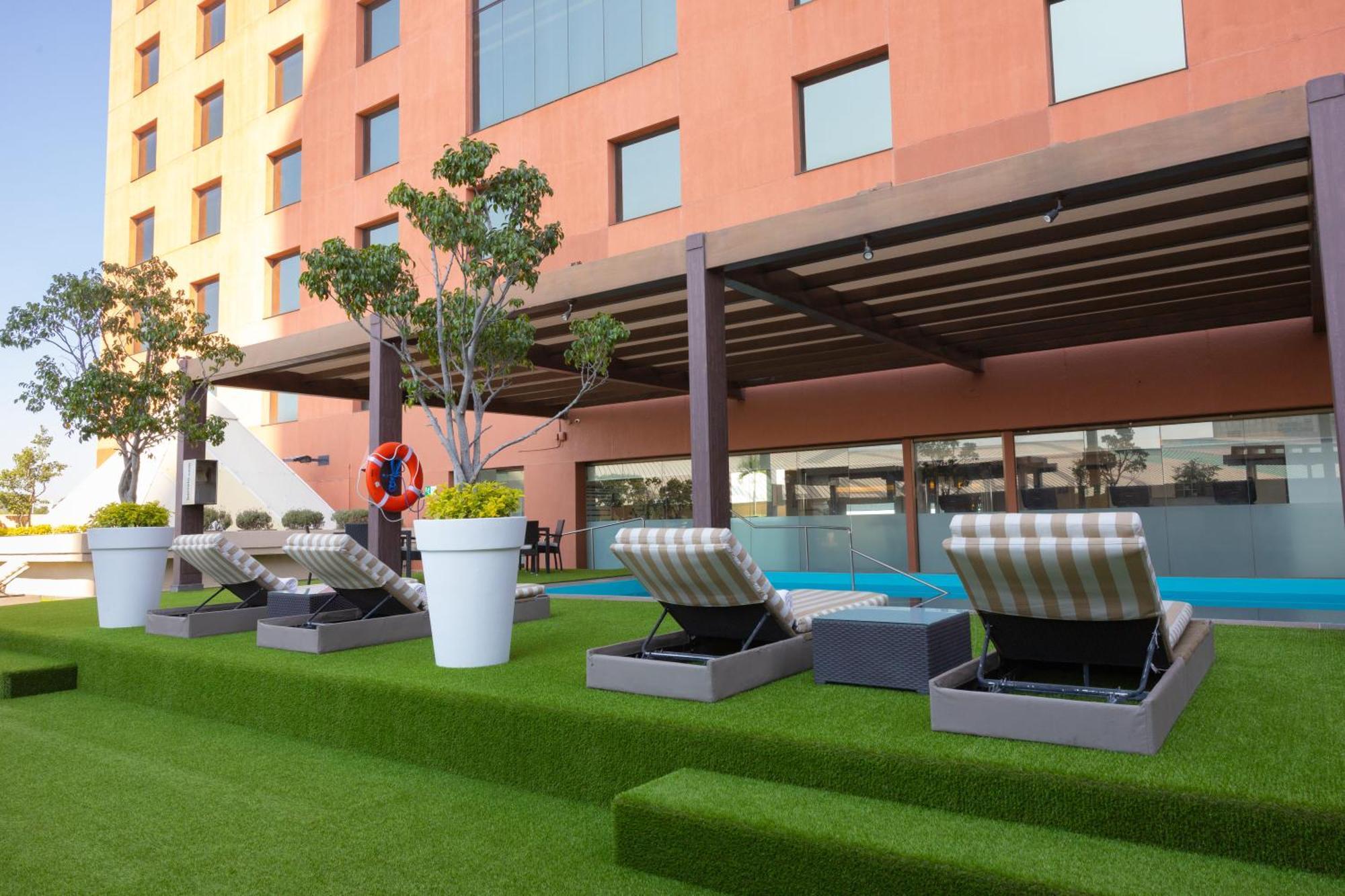 Hilton Hotel 5*