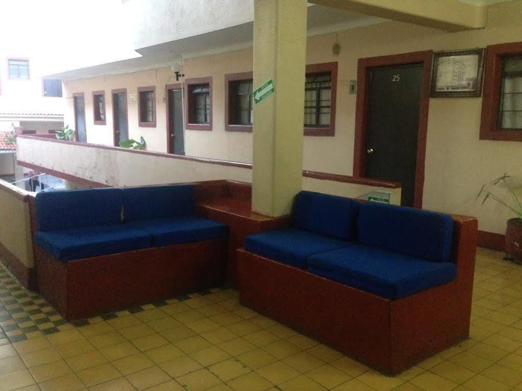 Hotel Gallo Rubio
