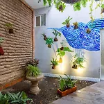 Akasha ● Ecohost & Walking Distance To Downtown