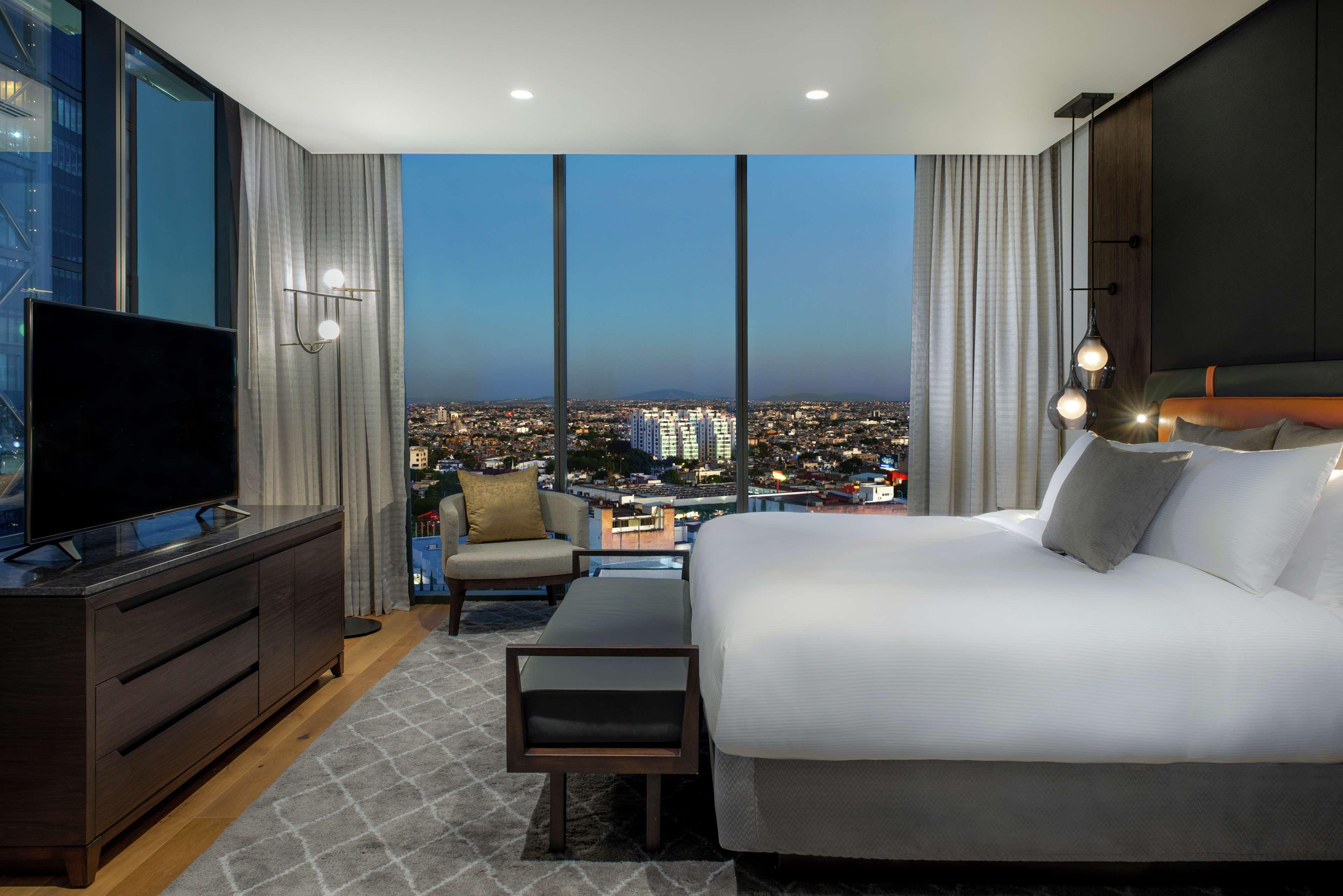 Hilton Midtown Hotel