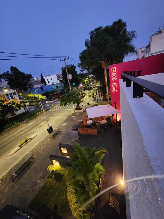 Consulado Hotel *