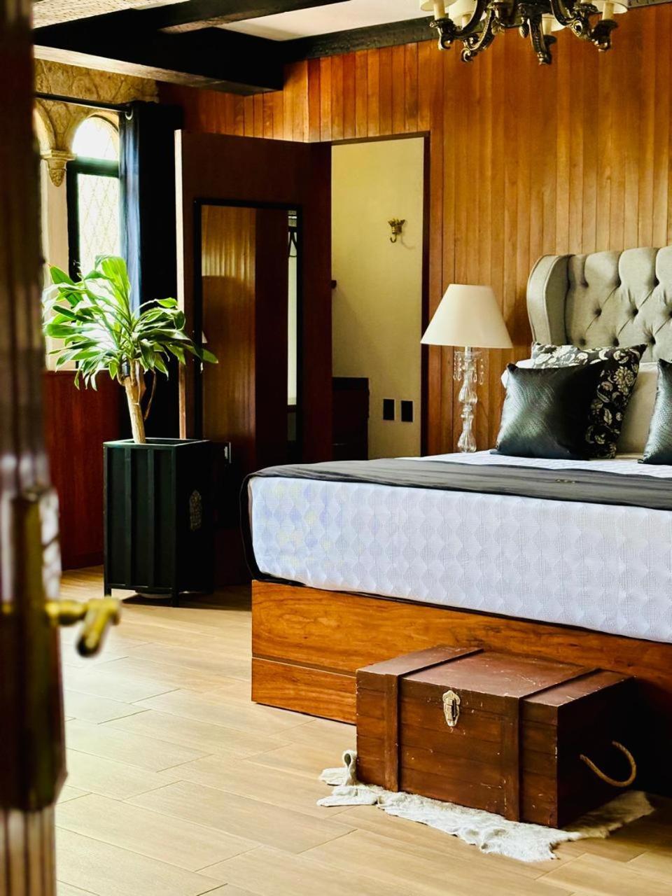 Boutique La Mansión Hotel Guadalajara