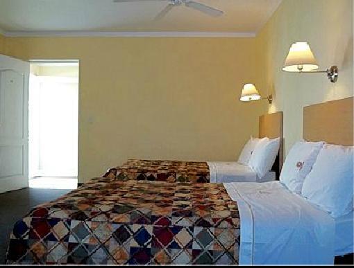 Hotel Castilla Y Leon 3*